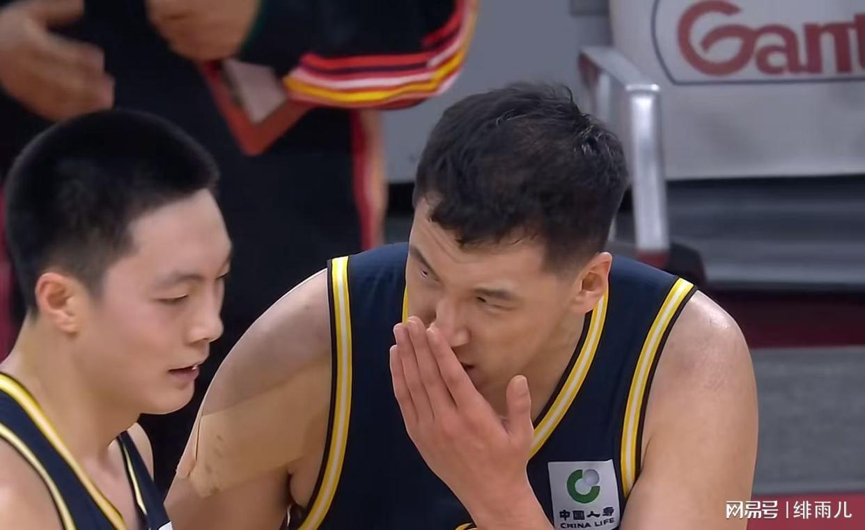 国际足联-交易杨溢?广东后卫线惨遭暴打,没有徐杰真不行!